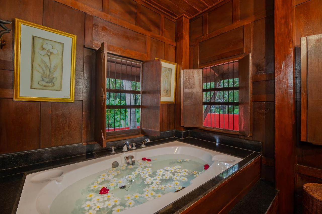 Royal Thai Villa Phuket - Sha Extra Plus Rawai Esterno foto
